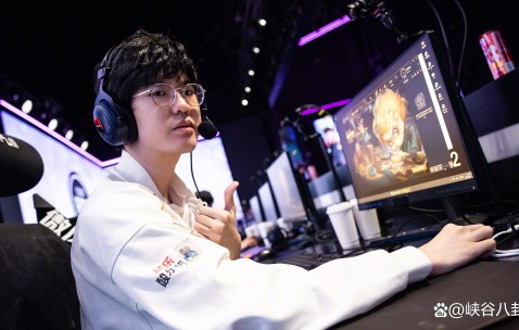 开云体育-FPX不断突破！，Rookie连续十场比赛得分超过刷新纪录赛场气氛高涨的简单介绍