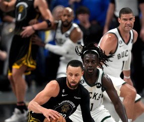 开云-关于库里新星关键助攻表现惊艳，雄鹿未来可期！的信息