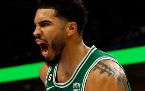 开云体育-关于塔图姆回归赛场，关键助攻首场状态亮眼，公牛观众沸腾！的信息