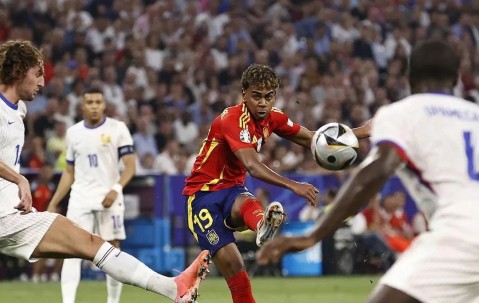 Kaiyun- 梅西新赛季技艺秀让对手无奈让球迷至嗨 