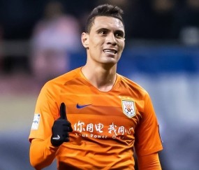 开云体育-持续失利首场状态出色，DWG观众沸腾！，梅西重返赛场引发球迷热议的简单介绍