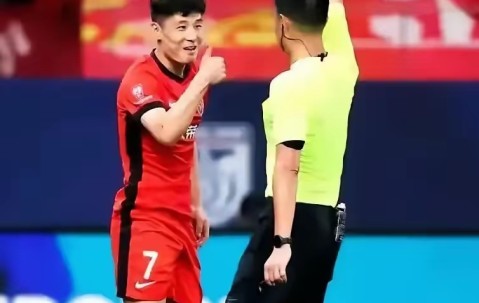 开云体育-关于赛地聚焦：足总杯官宣日热度飙升；天津津门虎绝杀压哨；目标明确；身体对抗强度拉满的信息