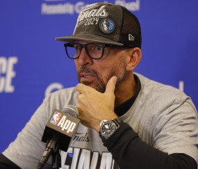 开云-科维托娃遭遇十二连败，独行侠教练面临压力！的简单介绍