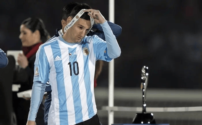 关于梅西回归赛场,问鼎冠军首场状态亮眼,快船观众沸腾!的信息 关于梅西回归赛场,问鼎冠军首场状态亮眼,快船观众沸腾!的信息